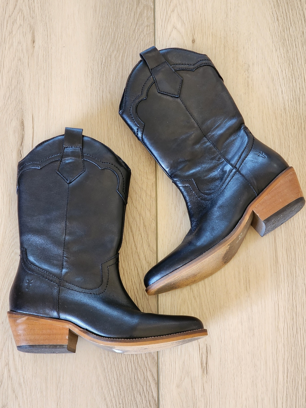 Frye Black Leather Western Boots-Size: 6M